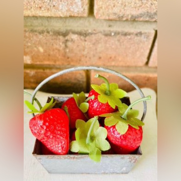 *Washed Tin Mini Catch All - Picture 2 of 10